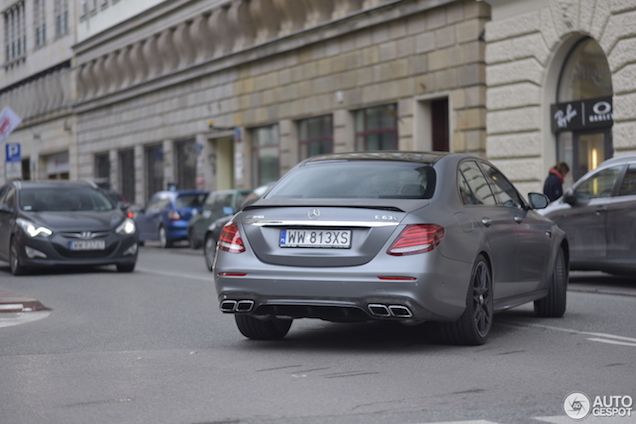 Dynamischer dan ooit: Mercedes-AMG E 63 S gespot