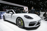 Genève 2017: Porsche Panamera Turbo S E-Hybrid