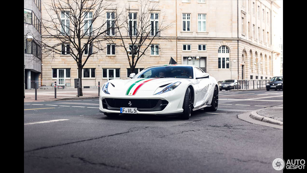 Ferrari 812 Superfast dressed with the tricolore