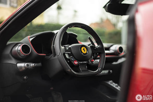 Spot van de dag: Ferrari 812 in goed gezelschap