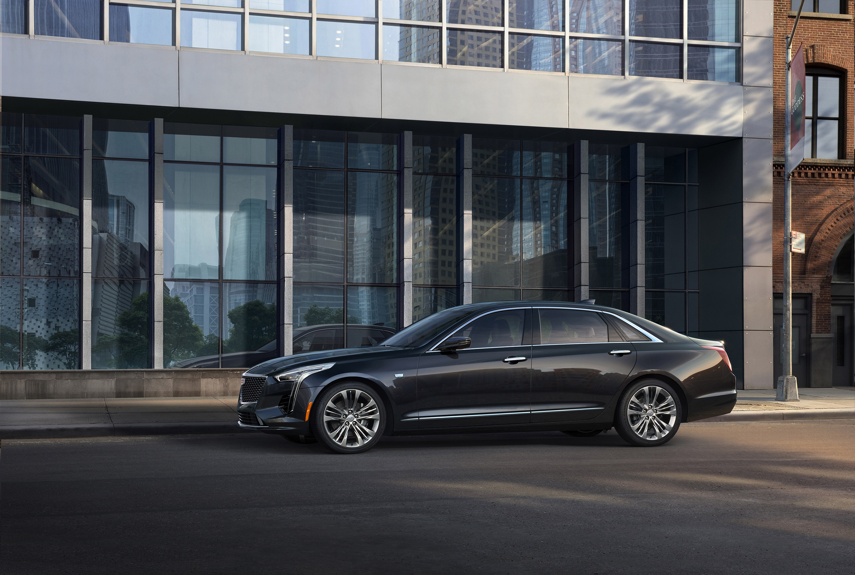 Cadillac CT6 V-Sport: not available everywhere