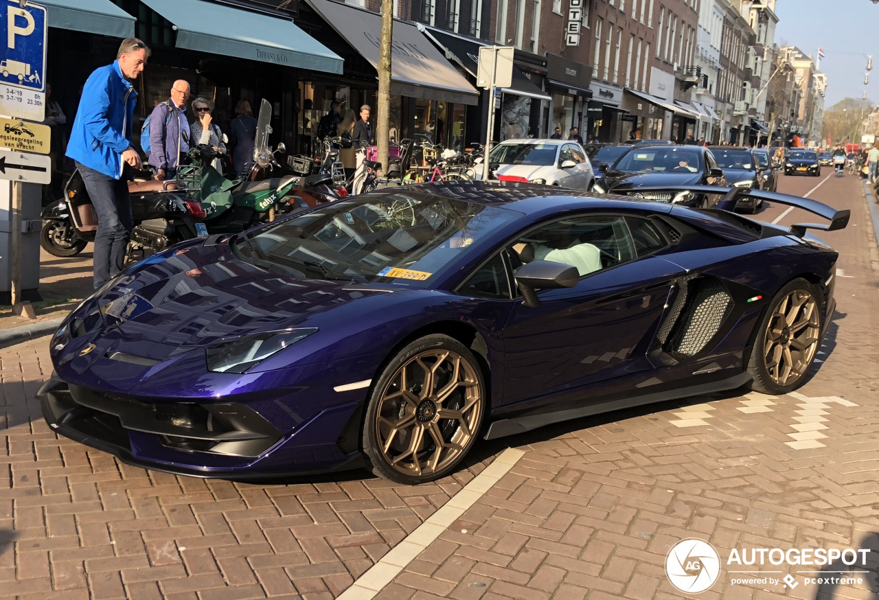 Nederland is weer een Lamborghini Aventador SVJ rijker