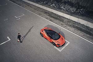 Lighter and more powerful: McLaren 765LT