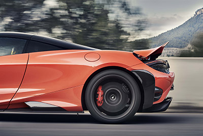 Lighter and more powerful: McLaren 765LT