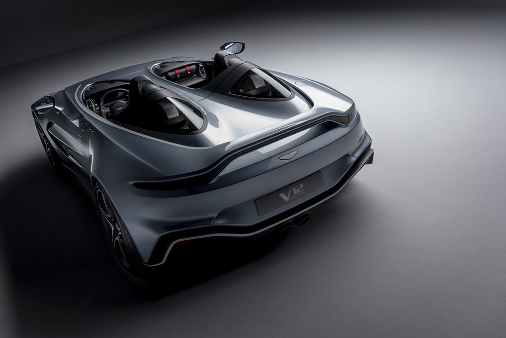 Kan het nog beter? Aston Martin presenteert de V12 Speedster