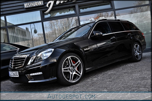 Gespot: Mercedes-Benz E 63 AMG Estate S212