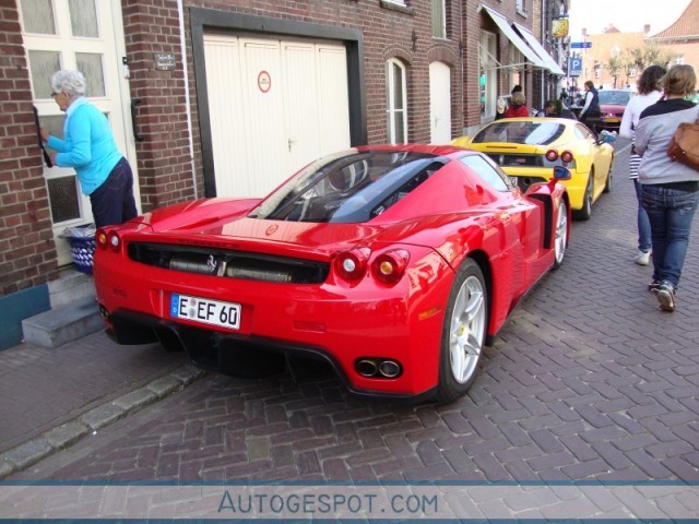 Spot van de dag: Ferrari combo in Arcen