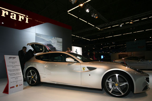 AutoRAI 2011: Ferrari FF