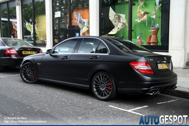 Gespot: Mercedes-Benz C 63 AMG DR520