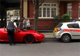 Filmpje: Ferrari 360 Spider wordt aangehouden in Londen