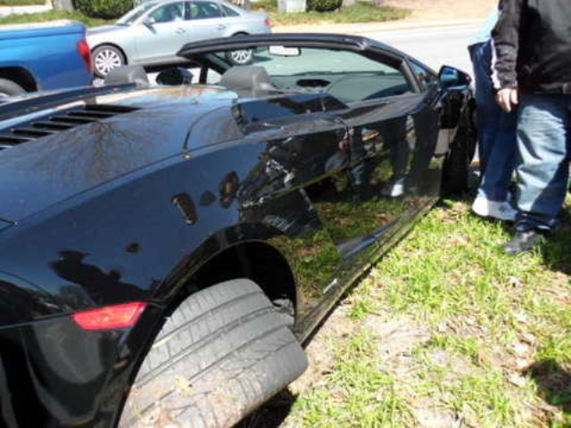 Underground Racing Lamborghini Gallardo LP560-4 Spyder crash veroorzaakt door schoen