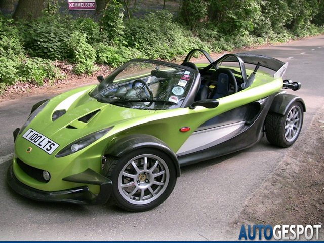 Gespot: Lotus 340R in bijzondere kleur