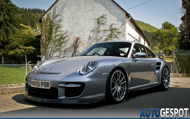 Gespot: Porsche Manthey 997 GT2 M600