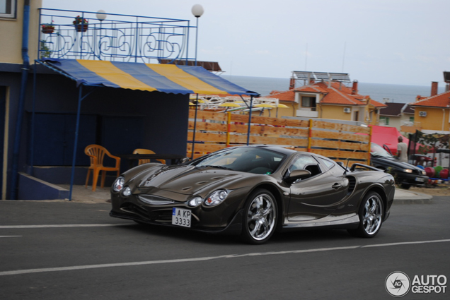 Japanse mythe wordt gespot: de Mitsuoka Orochi