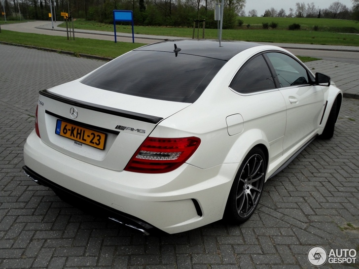 Spot van de dag: Mercedes-Benz C 63 Black Series