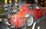 Ferrari 612 Scaglietti accidentado y en llamas en Sudáfrica