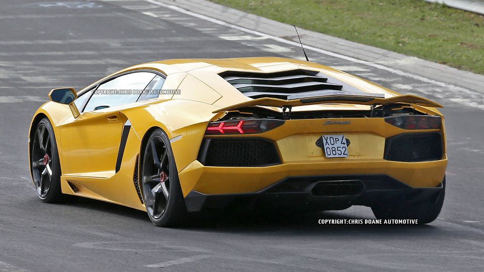 Is this the Lamborghini Aventador SuperVeloce?