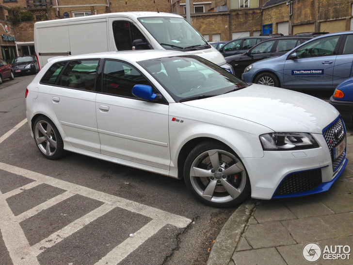 Audi RS3 Sportback met bijzondere details vastgelegd