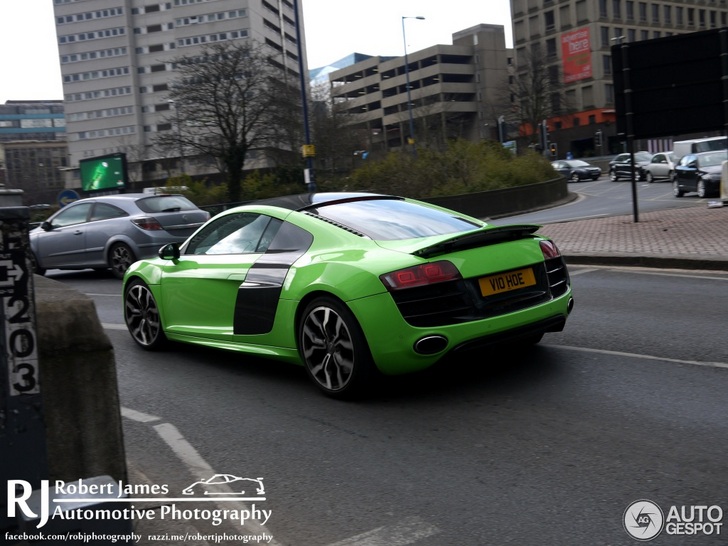 Audi R8 V10 in protserig groen gespot