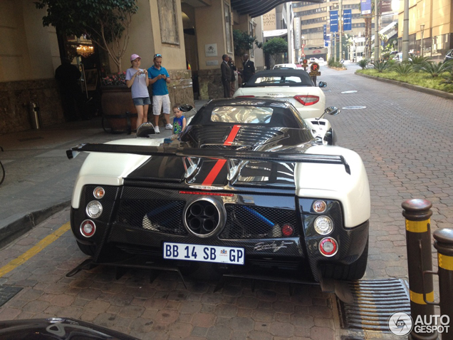 Topspot: Pagani Zonda C12-F Roadster