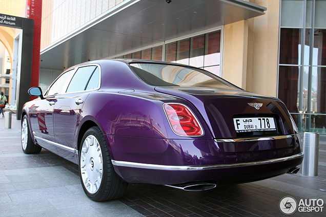 Elegantie alom: bijzondere kleur op Bentley Mulsanne 2009