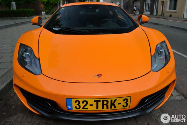 Een troonswisseling special: oranje auto's op Autogespot!