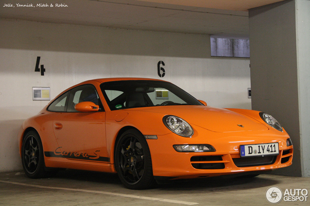 Een troonswisseling special: oranje auto's op Autogespot!