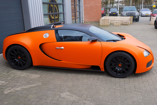 Bugatti Veyron is oranje voor koningsdag! 