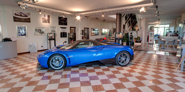 Pagani fabriek nu vanuit je luie stoel te bekijken