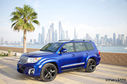 入镜: Royal Customs 改装 Wald Bison 丰田 Land Cruiser