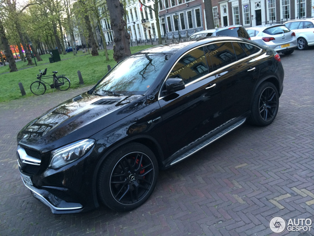 Mercedes-AMG GLE 63 Coupe doet dik in Den Haag