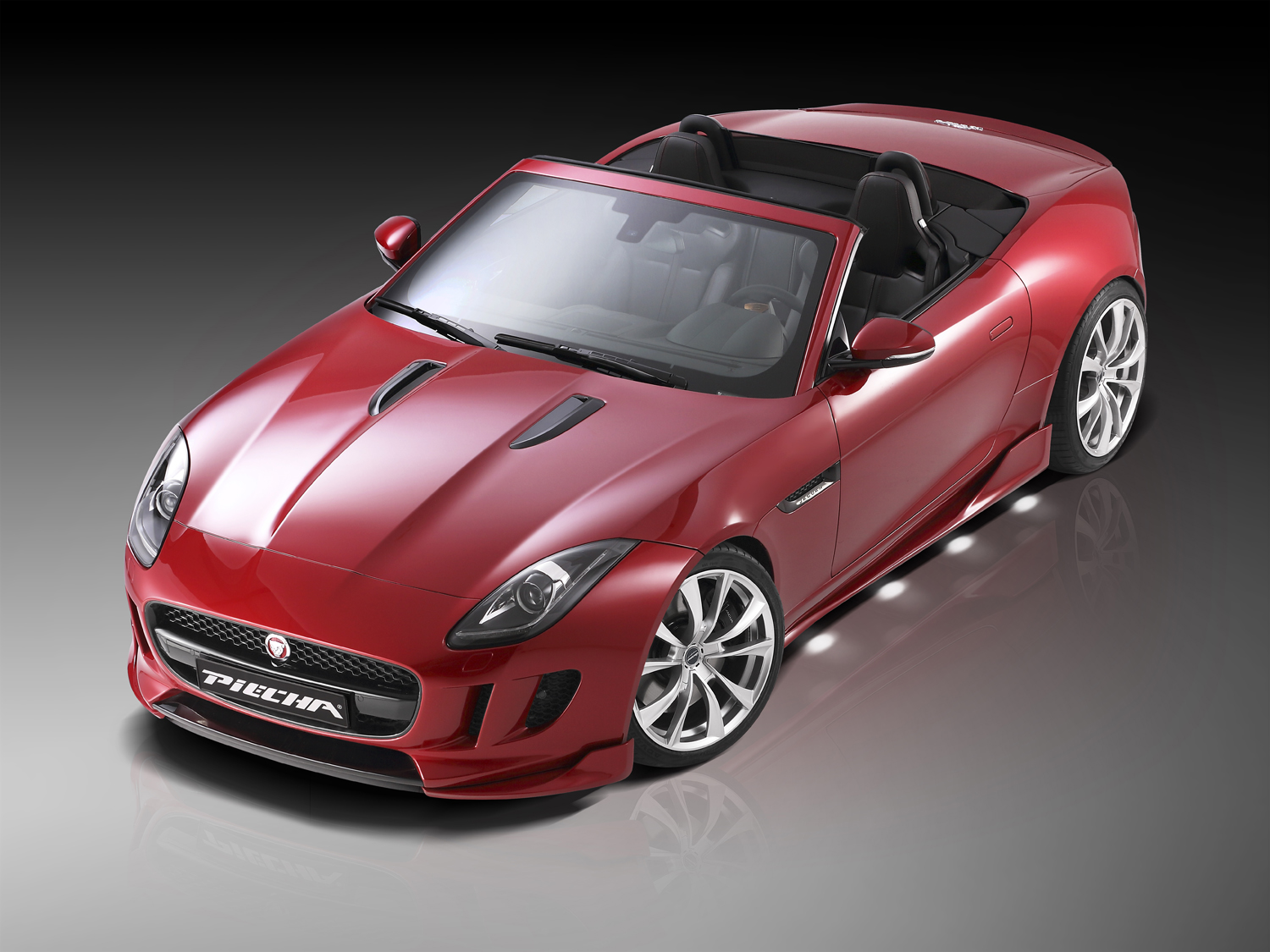 Jaguar F-TYPE krijgt make-over van Piecha Design