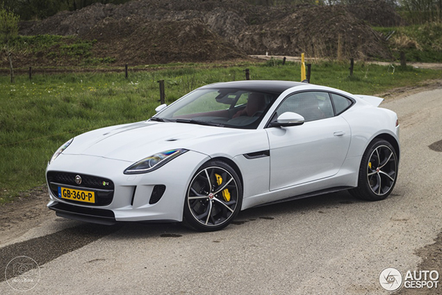 Spot van de dag: Jaguar F-Type R AWD Coupe