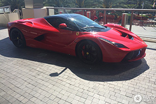 LaFerrari in de kleur Rosso Corsa & Giallo gespot: kiezen maar!