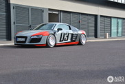This Audi R8 has a very remarkable set of wheels