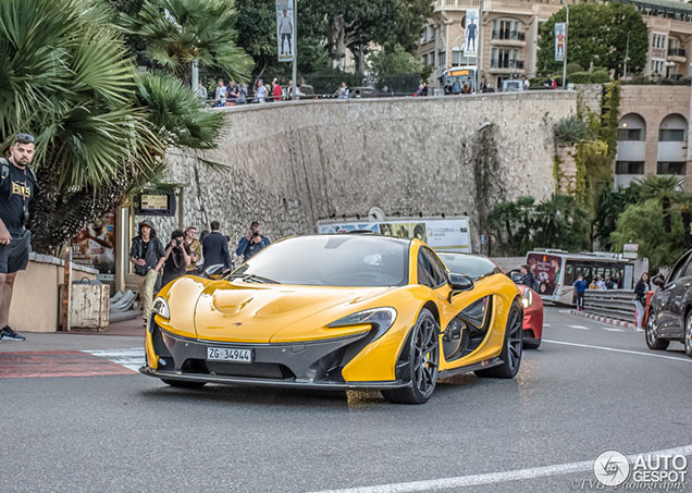 McLaren P1 geniet van de aandacht in Monaco