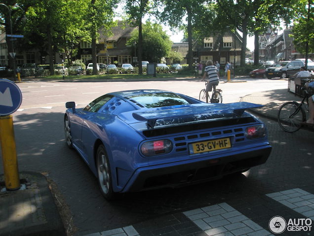 Spot van de dag: Bugatti EB110 SS