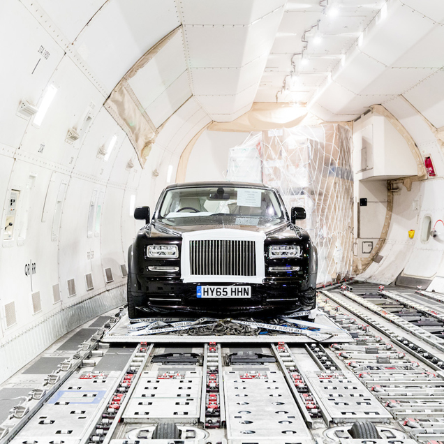 Hoeveel Rolls-Royces passen er in een vliegtuig?