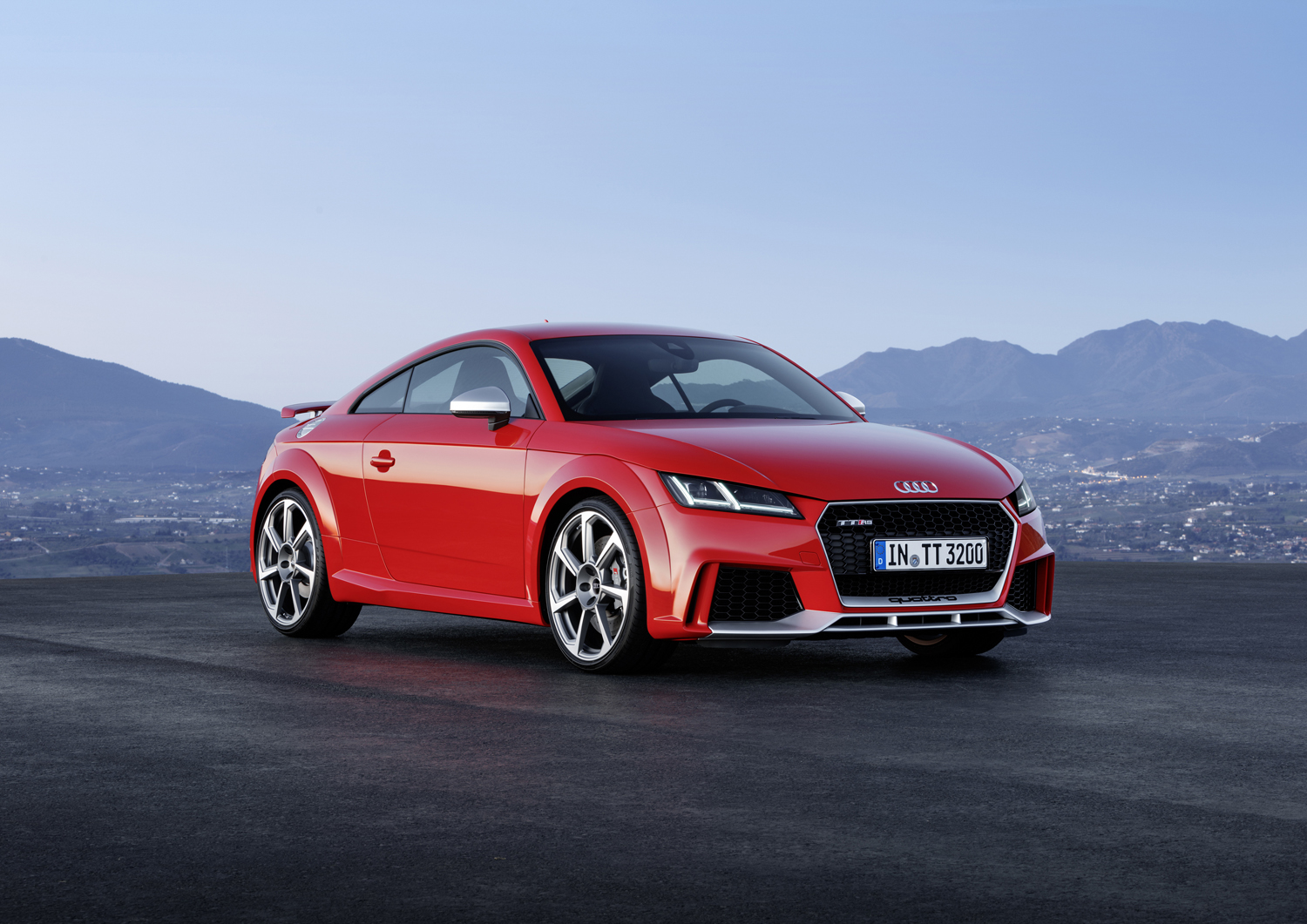 Audi TT-RS is weer strakgetrokken