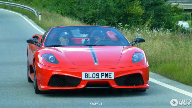 Je voelt je lekkerder in een Ferrari Scuderia Spider 16M