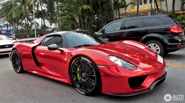 Knallend het weekend in met deze bizarre Porsche 918 Spyder