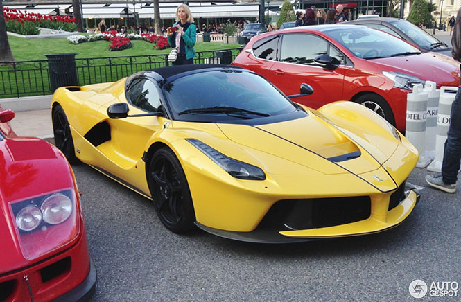 Geel is de kleur voor de LaFerrari Aperta?