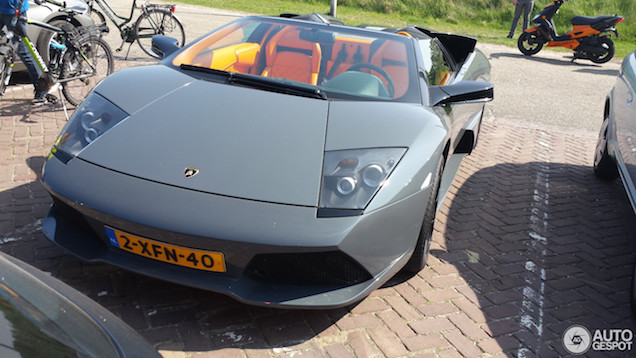 Het dak kan eraf bij deze Lamborghini Murciélago Roadster