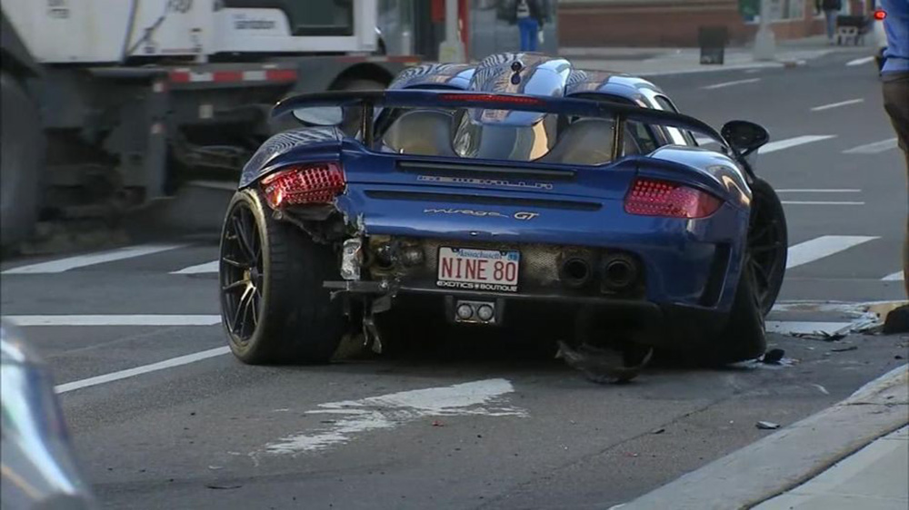 Porsche Gemballa Mirage GT crashes in Manhattan!