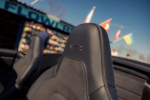 Porsche 911 GTS T-Hybrid Cabriolet meets the Dutch flower fields