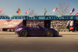 Porsche 911 GTS T-Hybrid Cabriolet meets the Dutch flower fields