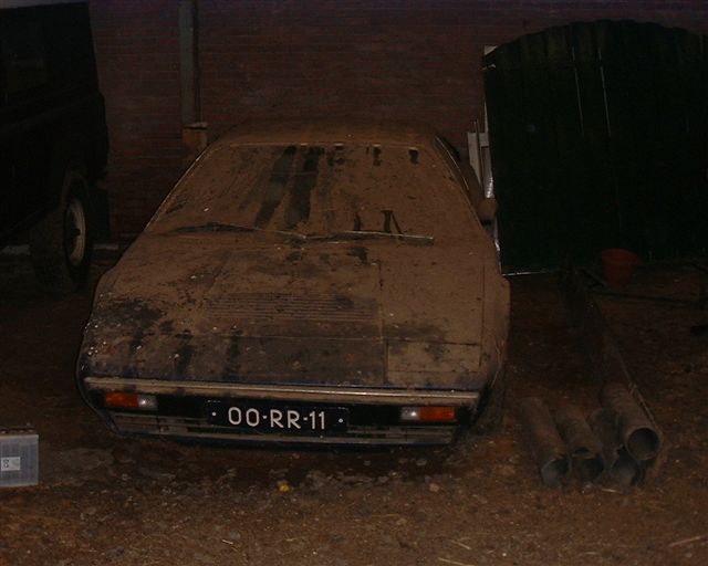 Zonde: verwaarloosde Ferrari Dino 308 GT4