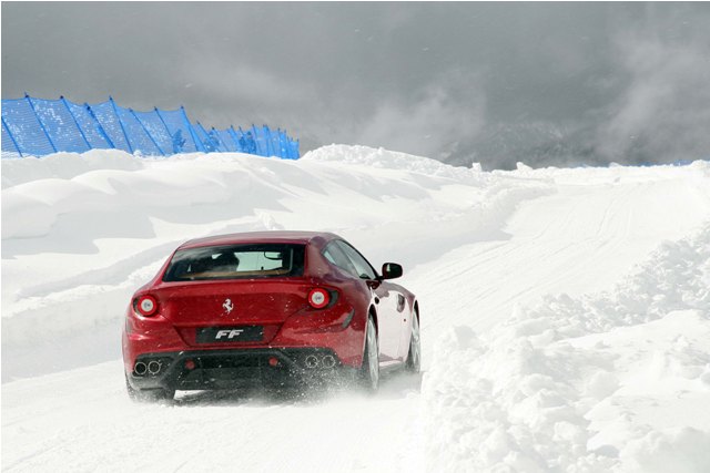 Leuk voor je PC: Wallpapers Ferrari FF