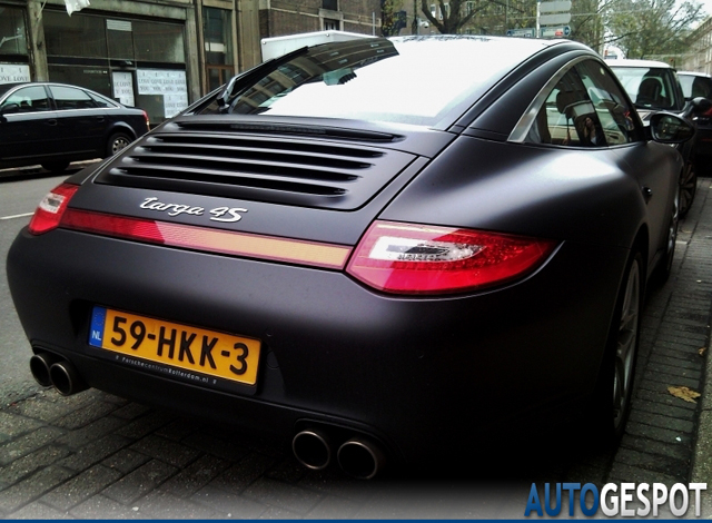 Gespot: matte kleuren deel 75