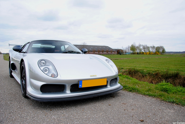 Fotoshoot: Noble M12 M400